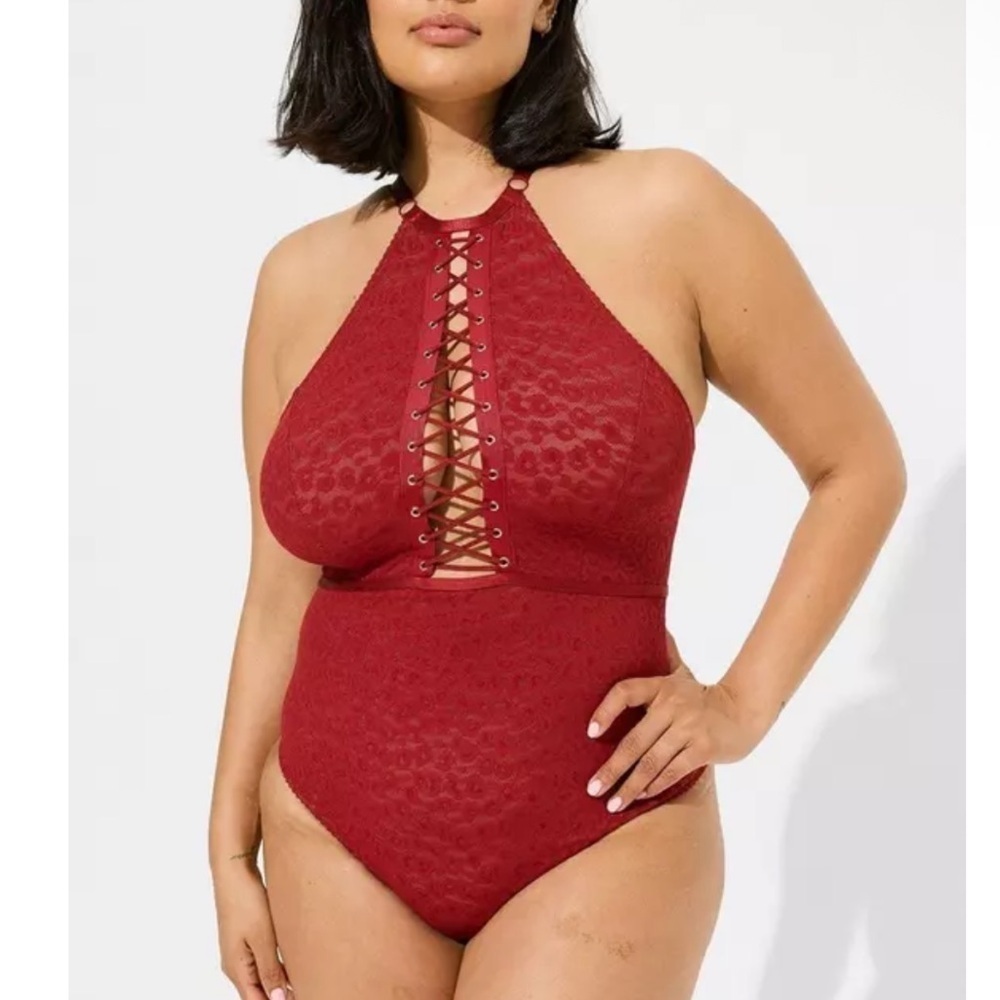 NWT Torrid Animal Lace Up Halter Bodysuit 0 (Large)